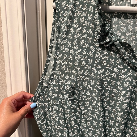 Chic Green Floral High Low Dress sz large - Picture 7 of 8